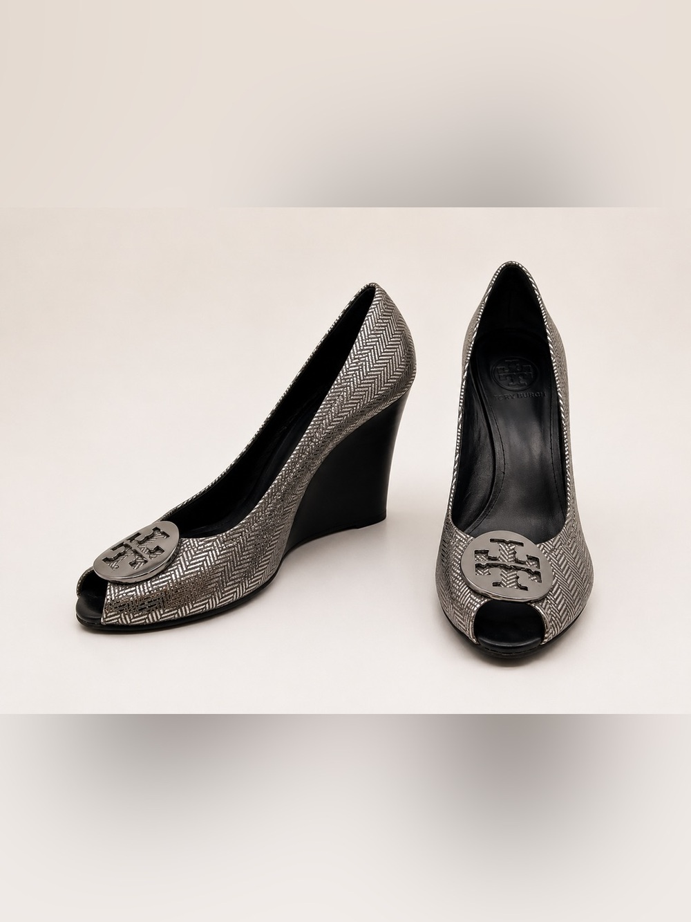 Tory Burch Julianne Peep Toe Wedge Heels Women’s Sz 8M Embossed Python Metallic